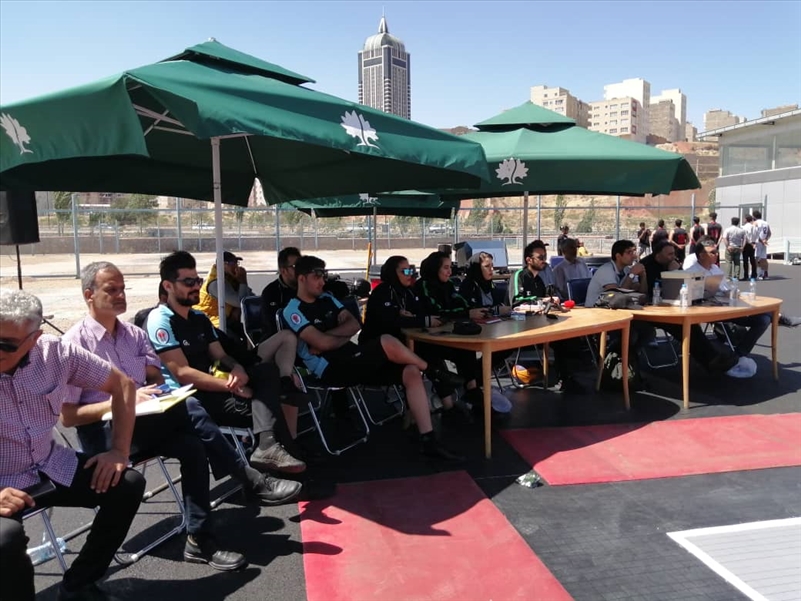 تصویری از عوامل اجرایی