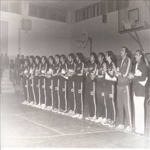 استاد پورواحد